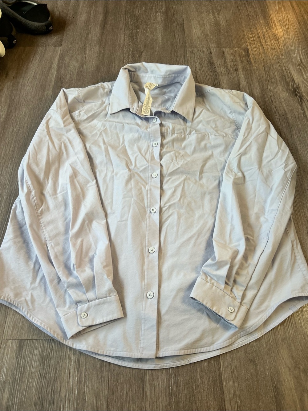 lululemon athletica Pale Blue Button-Down Shirt like new light purple’
